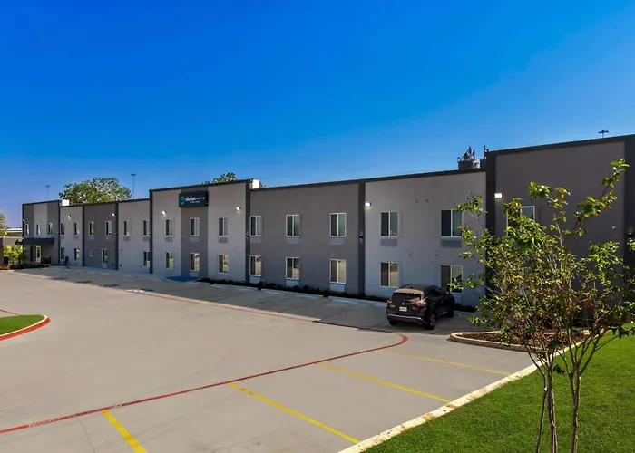 Clarion Pointe Worth East - Arlington Hotel Fort Worth