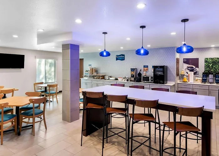 Clarion Pointe Worth East - Arlington 4* Fort Worth