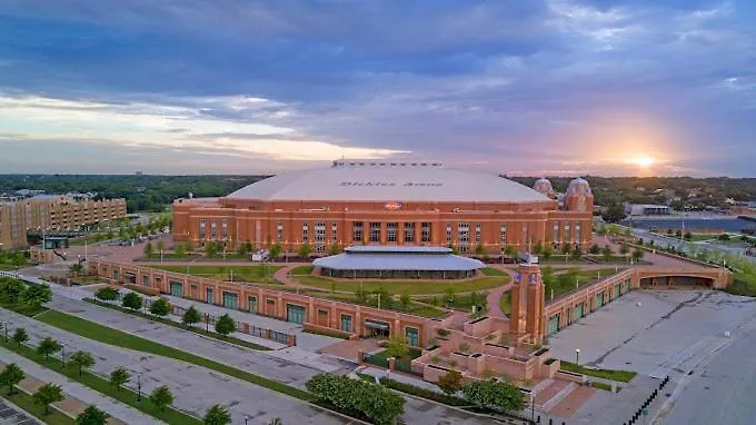 Clarion Pointe Worth East - Arlington Fort Worth