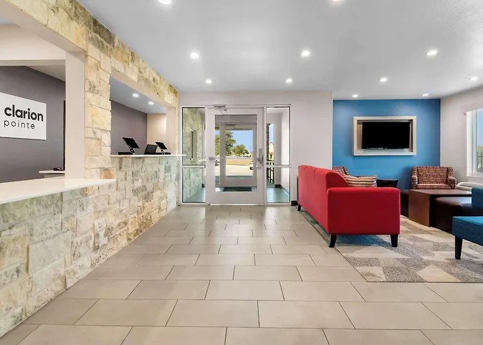 Clarion Pointe Worth East - Arlington Hotel Fort Worth